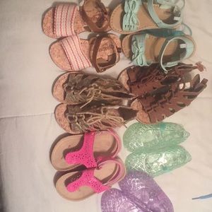 8 pair of sandals size 7 toddler